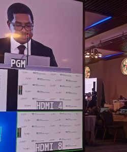 {"capture_mode":"AutoModule","faces":["-3264_881_-2964_1182"]}